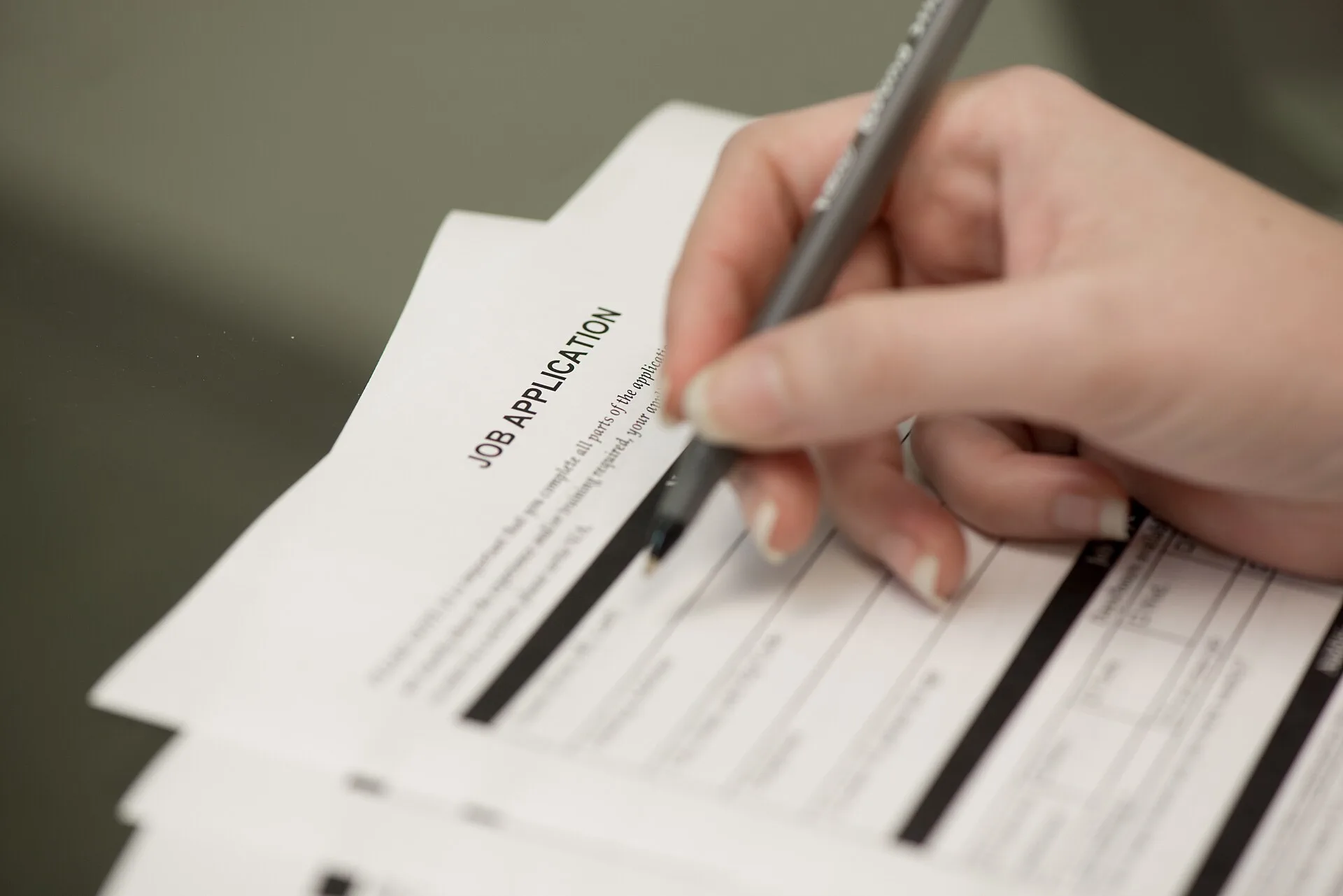 The Best AI Resume Builders for 2026