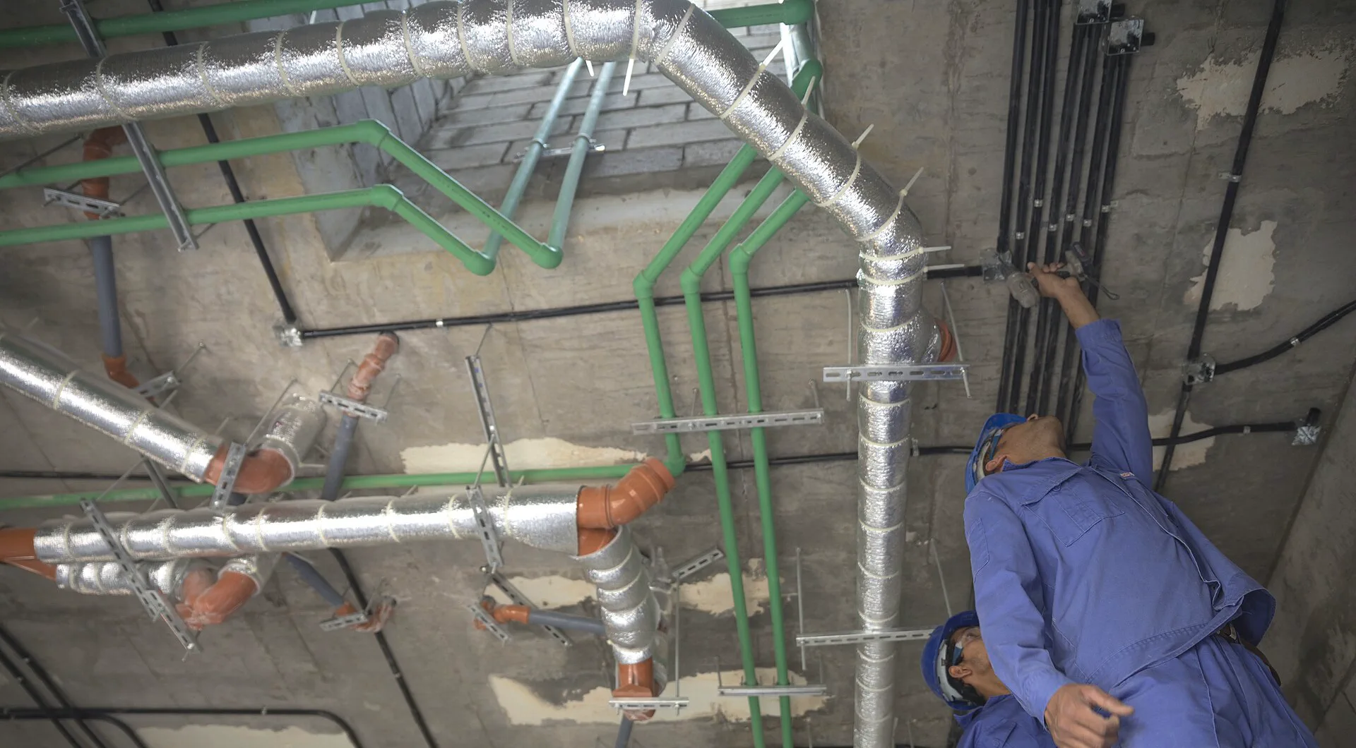 Best AI Tools for Construction Trades in 2026